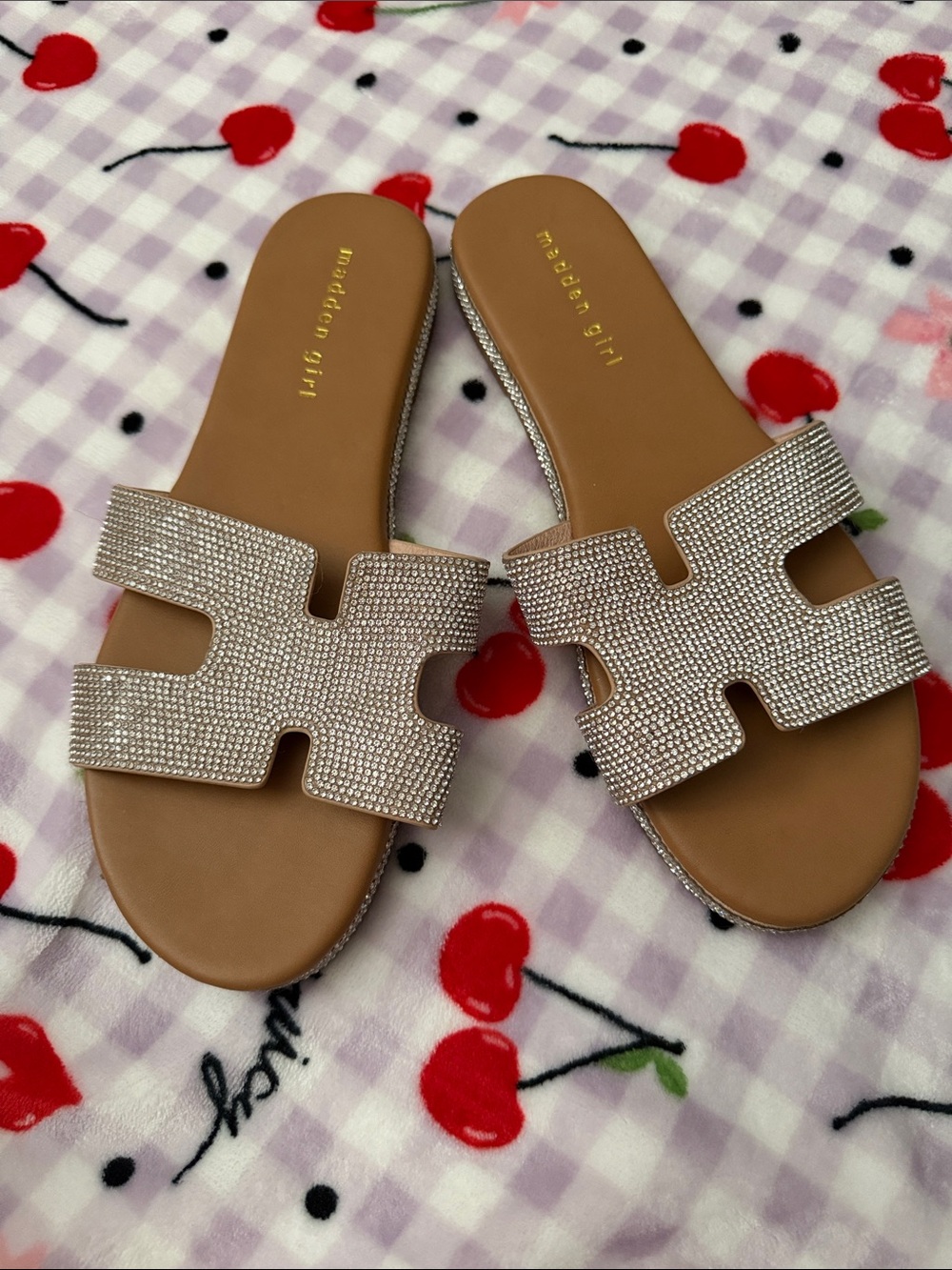 NWOT Madden Girl Rhinestone Slide Sandals in Beige Size 7.5